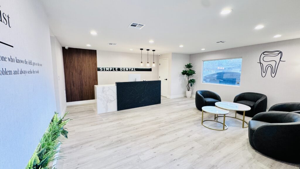 Simple Dental LV homepage hero section